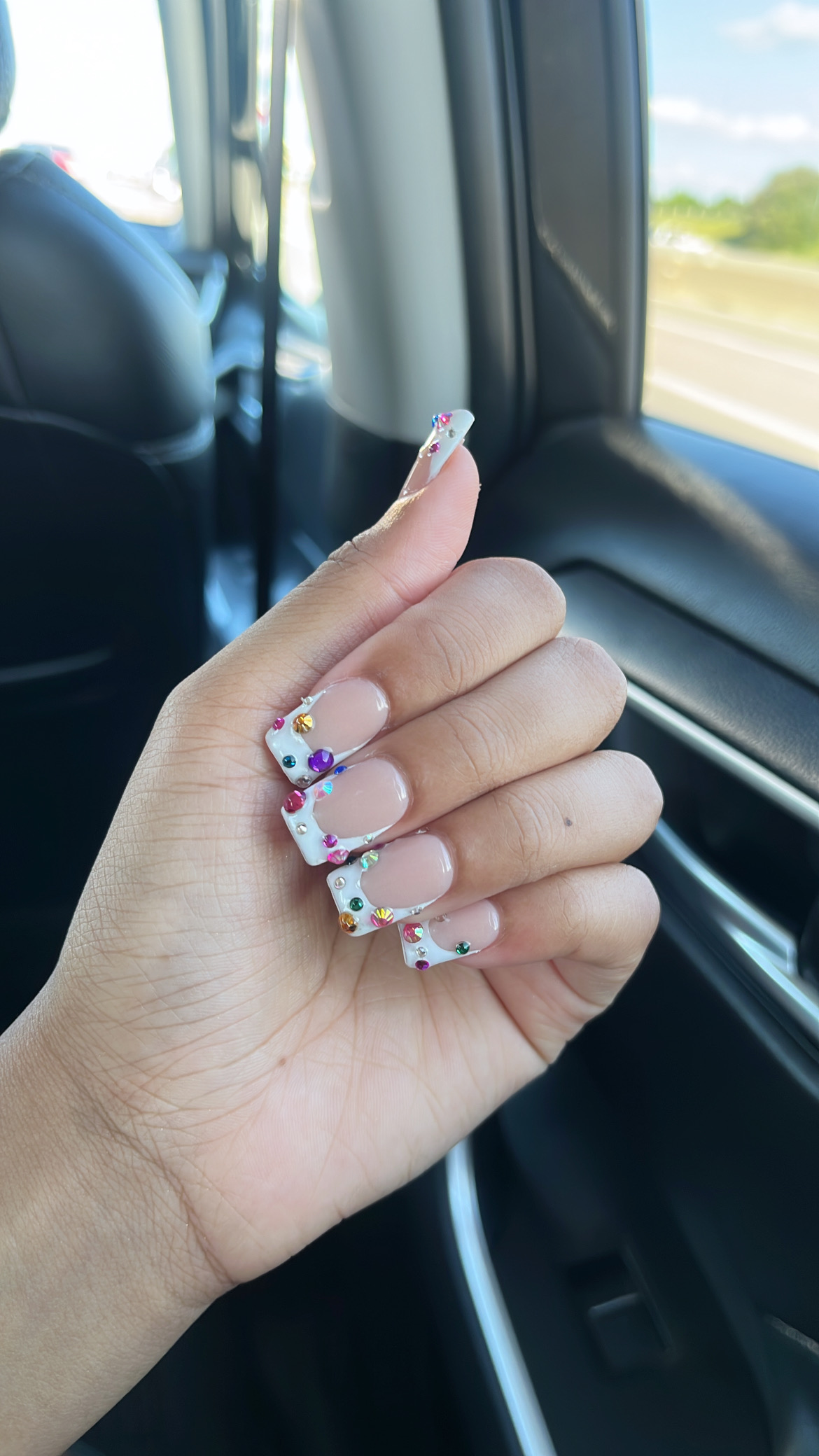 Lavish Nail Spa logo