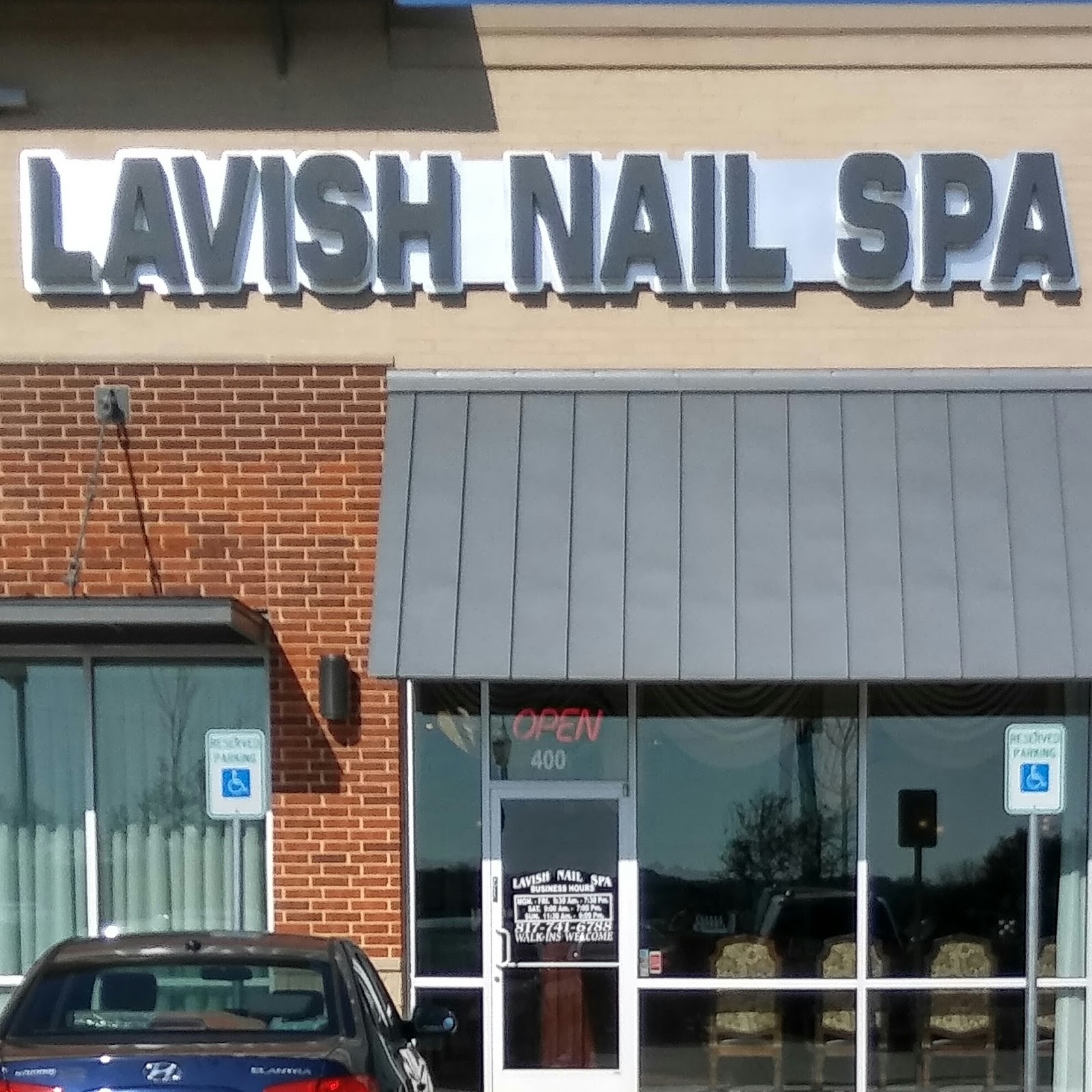 Lavish Nail Spa nail photo 5